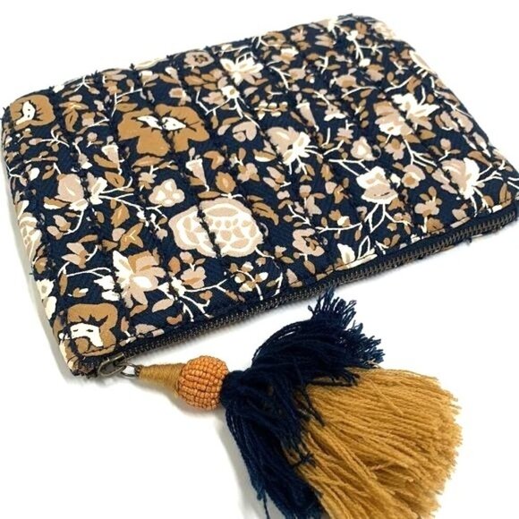 Universal Thread  Quilted Tablet Case w/Tassel - Blue Floral, Made in India 10x8 - Picture 2 of 10